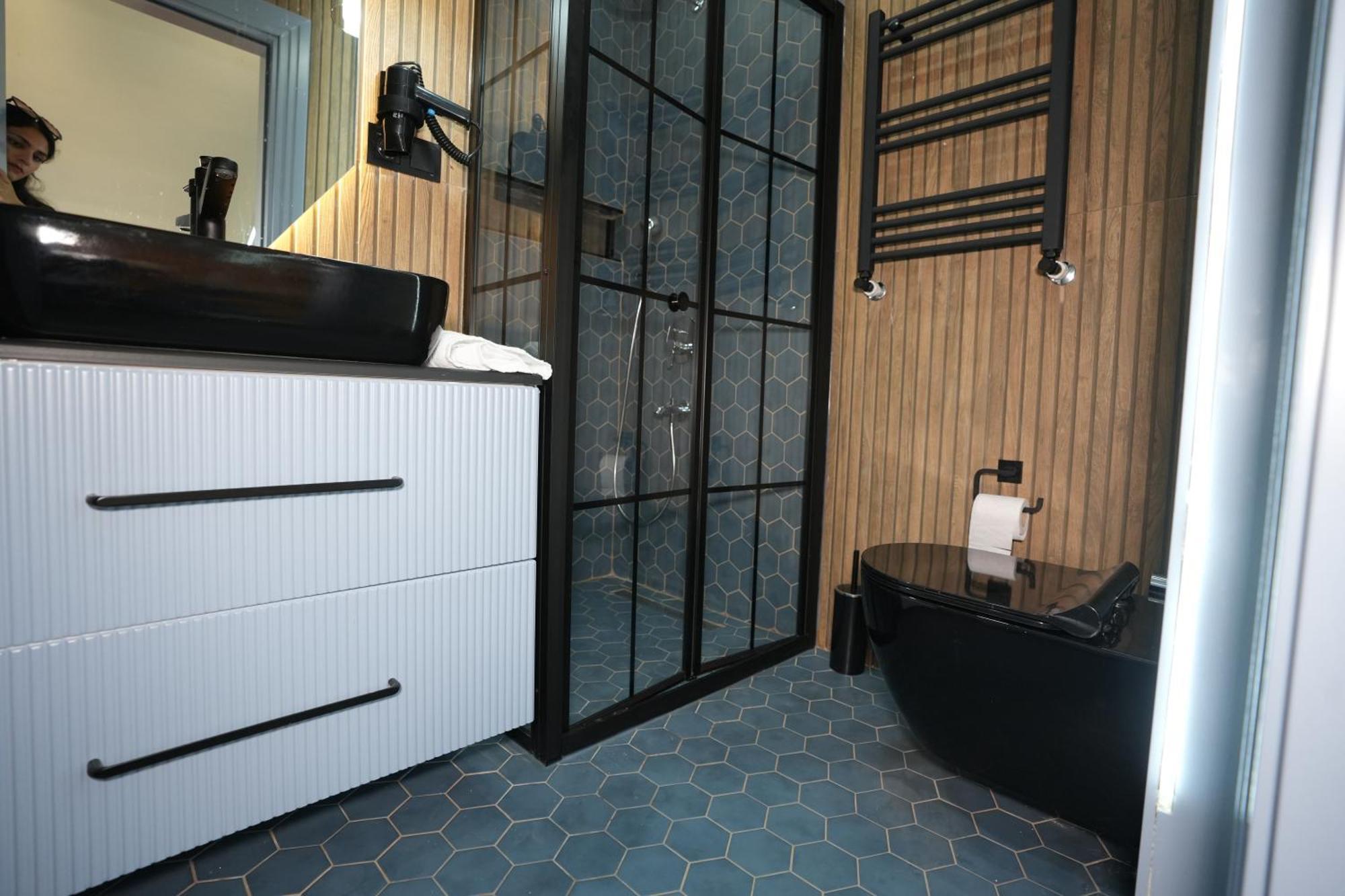 Dream House 22 *